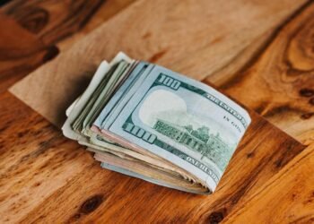 Memory Stocks Dip, but Micron’s (MU) Outlook Remains Strong, According to Morgan Stanley