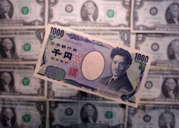 Morning Bid: Dazed yen hogs limelight before Fed