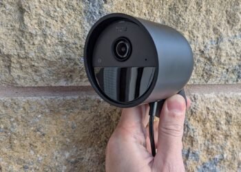 Philips Hue’s New Security Camera Is Surprisingly Useful