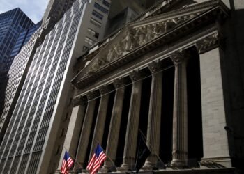 S&P 500 eyes 7,000 mark as investors look for upbeat end to strong 2025