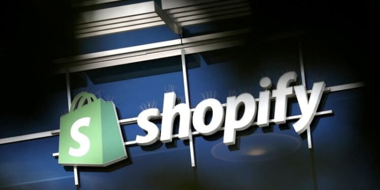 Shopify down for thousands of users on Cyber Monday