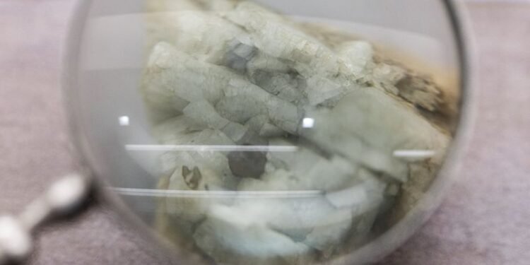 ’Slow’ EU to unveil plan for cutting raw materials’ reliance on China