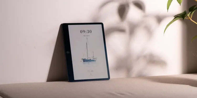 TCL Is Launching a Digital Notebook, and It's Like a Smoother Kindle Scribe Colorsoft