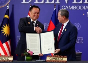 Thailand and Cambodia sign truce to halt fierce border conflict