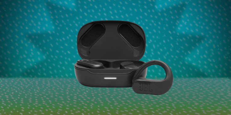 The JBL Endurance Peak 3 Earbuds Are 40% Off Right Now