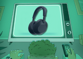 The Sony XM6 Over-Ear Headphones Are on Sale for Their Lowest Price Ever