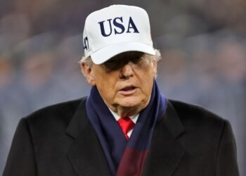Trump unsure whether impact of economic policies will be felt in time for midterms, WSJ reports