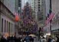 Wall St set for flat open in shortened Christmas Eve session
