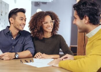 What to Say to a Mortgage Lender When Applying to Refinance