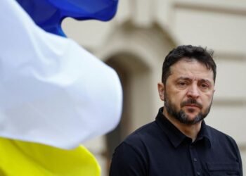 Zelenskiy to discuss land, security guarantees with Trump on Sunday
