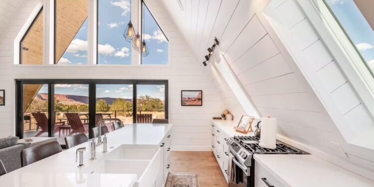 11 Best Rentals, Glampsites, and Hotels Near Capitol Reef National Park