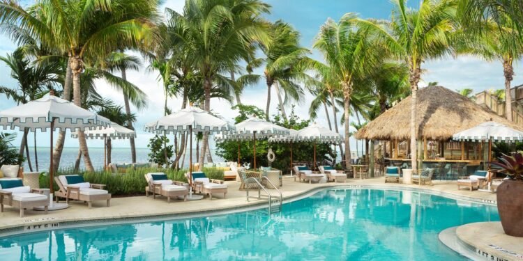 11 Coastal Hotels in the US For A Warm Spring Break