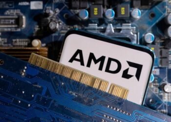 AMD shows off new higher performing AI chip at CES event