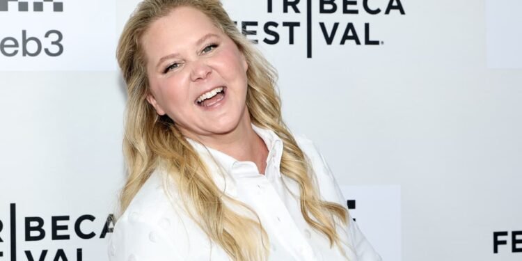 Amy Schumer buys a Manhattan apartment for $6.25 million, then officially files for ‘amicable’ divorce from Chris Fischer