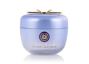 Best Moisturizers For Dry Skin With Great Reviews 2026