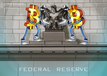 Bitcoin Traders Stall As US Shutdown, Fed Policy Shift Raises Fear