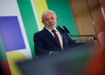 Brazil says US crossed ’unacceptable line’ on Venezuela as officials track border