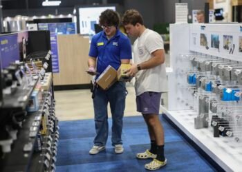 Businesses across the U.S. are beginning to pass tariff costs to consumers, Fed’s ‘beige book’ finds