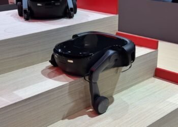 CES 2026: I Saw a Robot Vacuum With Legs Climb a Flight of Stairs