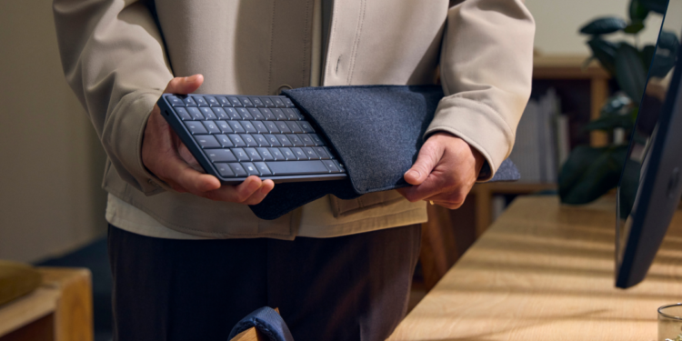 CES 2026: There's a Whole Windows PC in This HP Keyboard