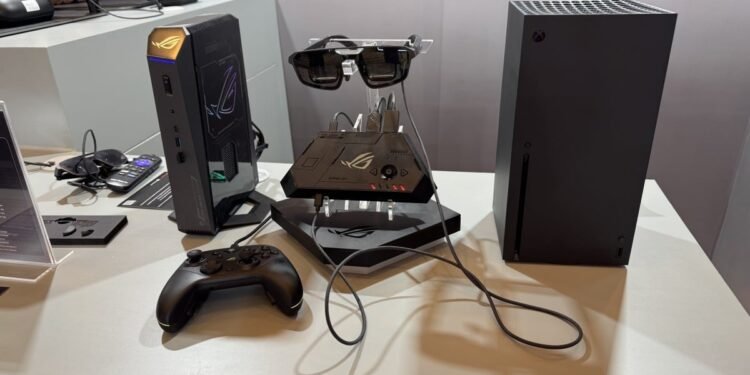 CES 2026: XREAL's New Gaming Glasses Put a Huge, Fast Gaming Monitor Right on Your Face