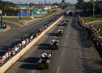 Cubans rally against US ’imperialists’ before Havana embassy