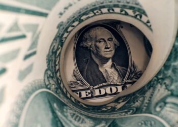 Dollar tumbles to a four-year low as Trump claims it’s ‘doing great’