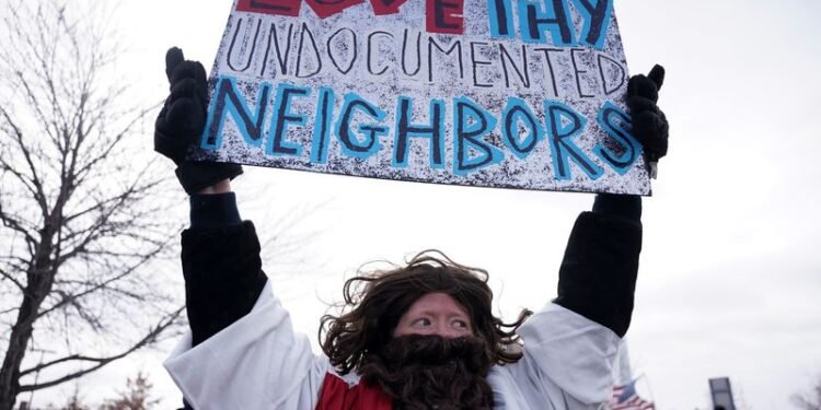 Duelling rallies planned in Minneapolis as ICE keeps area on edge