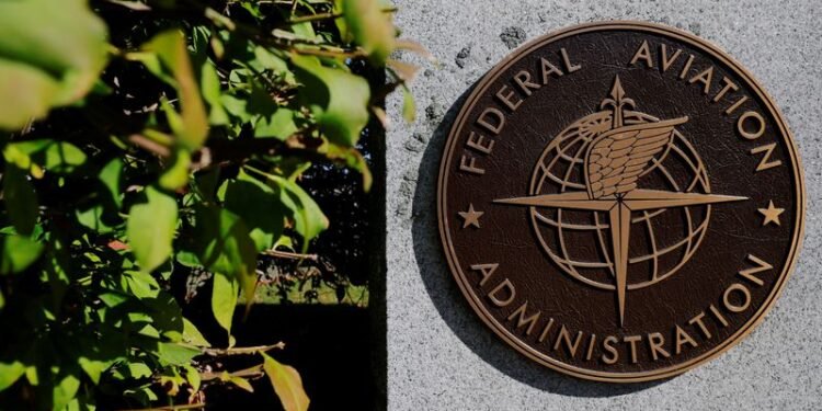 FAA warns airlines on Central, South American flights of potential military actions