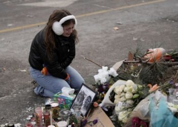 Federal officials dig in on Minneapolis shooting narrative despite video evidence