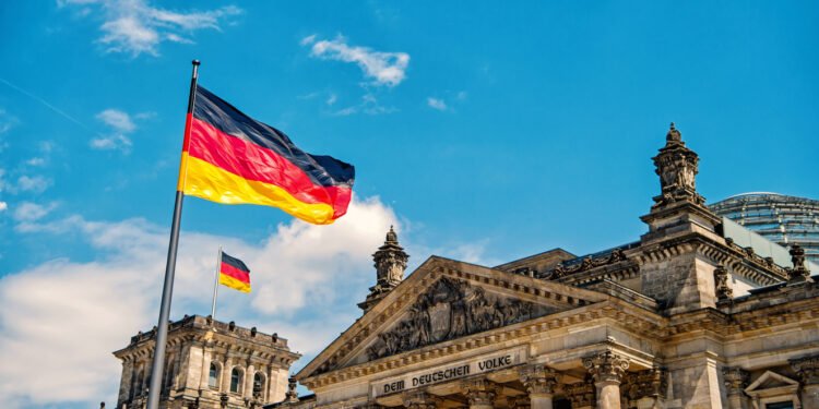 German regulator sounds alarm private debt exposure