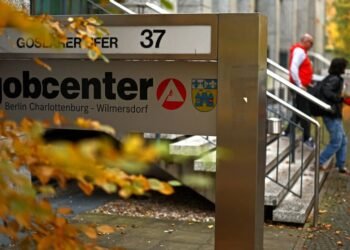 German unemployment remains unchanged in January