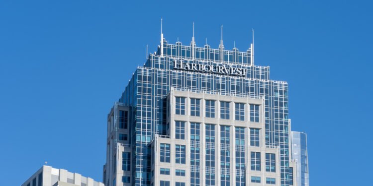 HarbourVest closes private markets secondaries fund