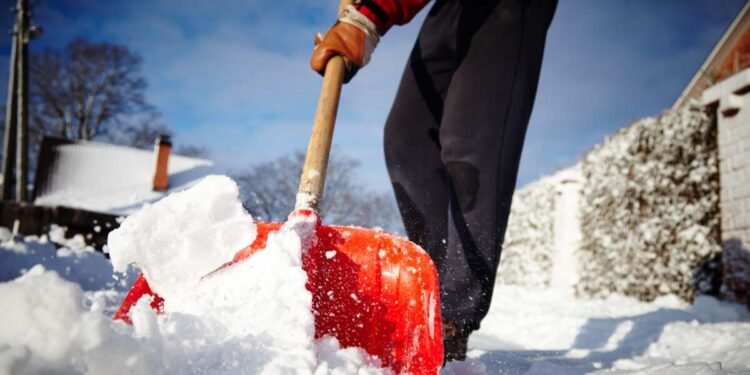 How to Shovel Snow Without Hurting Your Back