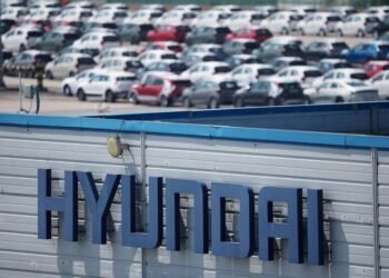 Hyundai to recall about 569,000 SUVs in US over faulty deployment of air bags