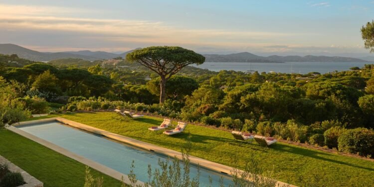 Condé Nast Traveler