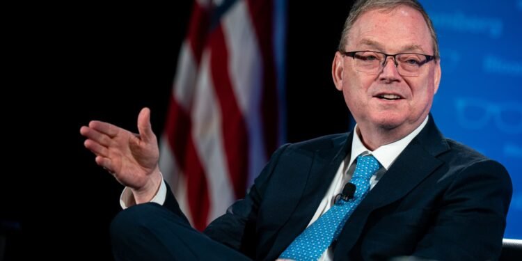 Kevin Hassett pivots to possible 'Trump cards’ amid credit card battle