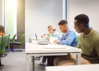 More students are forgoing four-year college, new reports show