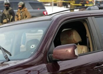 Officer in fatal Minneapolis shooting had previously been dragged by car, Vance says