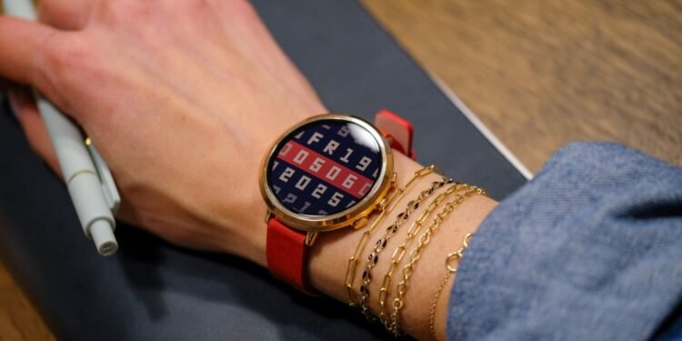 Pebble’s Iconic Round Watch Is Back (and Better)