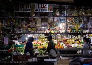 Philippine central bank signals no rate cuts for now as inflation picks up