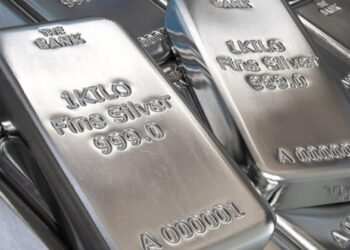 Silver plunges 35% in historic reversal in worst intraday loss ever
