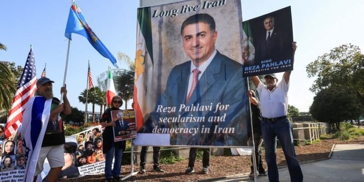 Son of Iran’s last Shah appeals for more pressure to help protesters