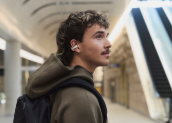 Sony's Newest Earbuds Are Clip-Ons