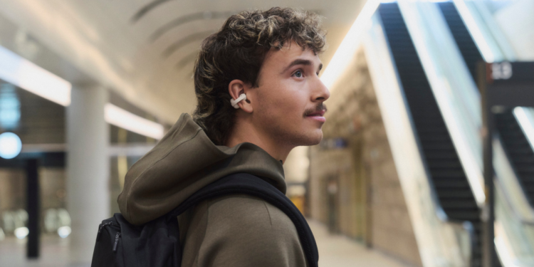 Sony's Newest Earbuds Are Clip-Ons