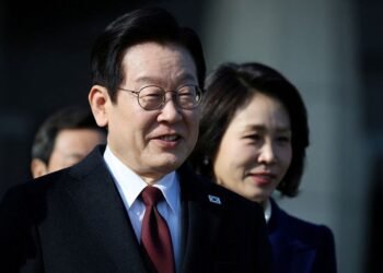 South Korea’s Lee to head for Japan summit a week after meeting China’s Xi