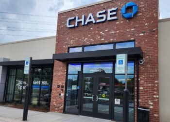 Stocks making the biggest moves midday: JPM, MRNA, BA, CAH