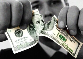 This stock-and-bond blend made double-digit gains last year — investors still dismiss it