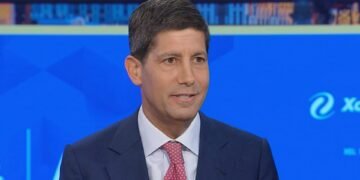 Trump nominates Kevin Warsh for Federal Reserve chair to succeed Jerome Powell