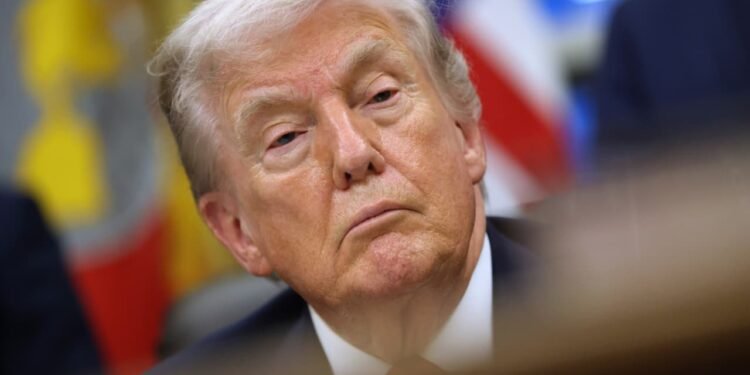 Trump throws down new tariff threats toward Canada and Mexico